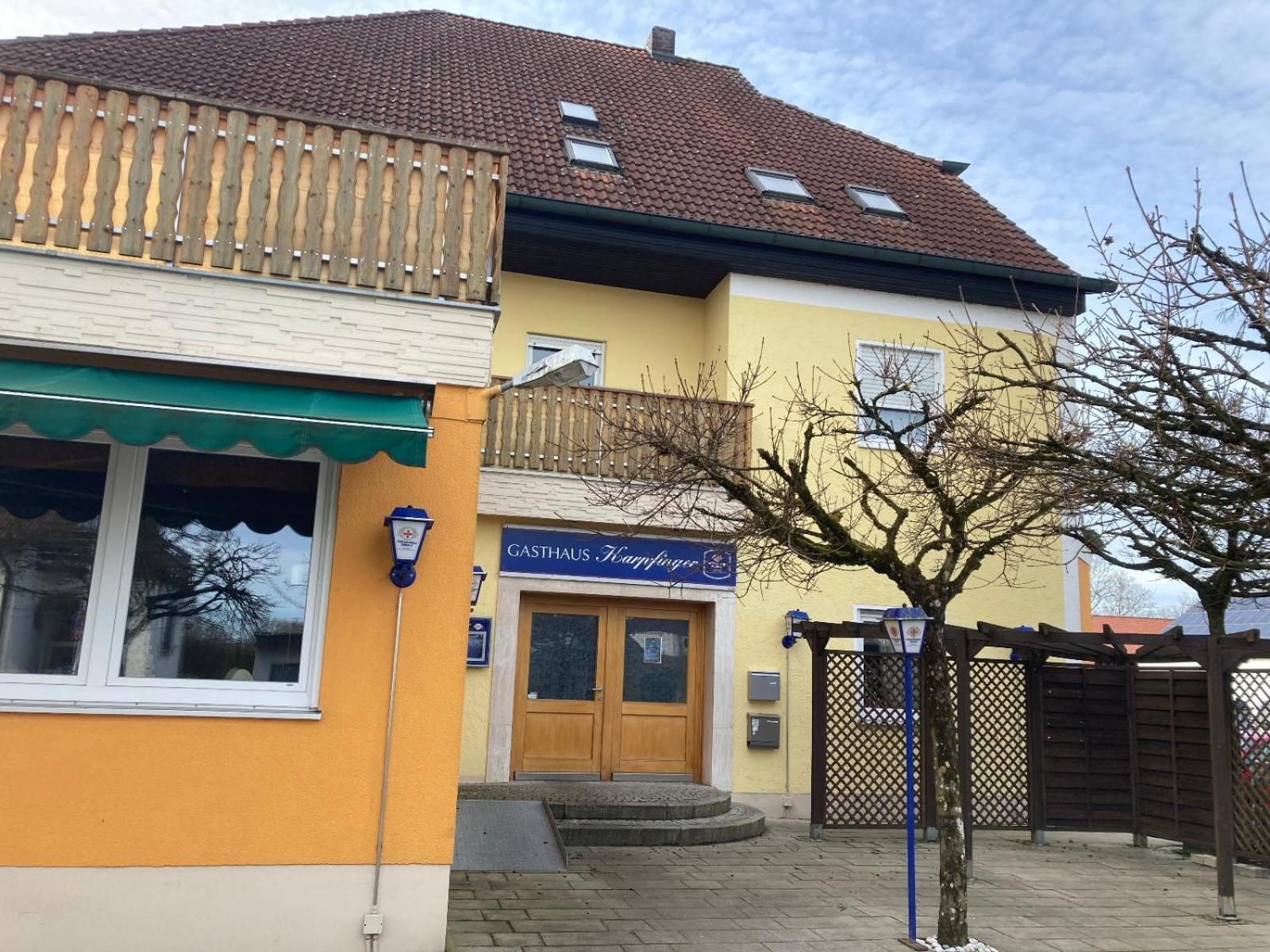 Aiterhofen Gasthaus Karpfinger מראה חיצוני תמונה