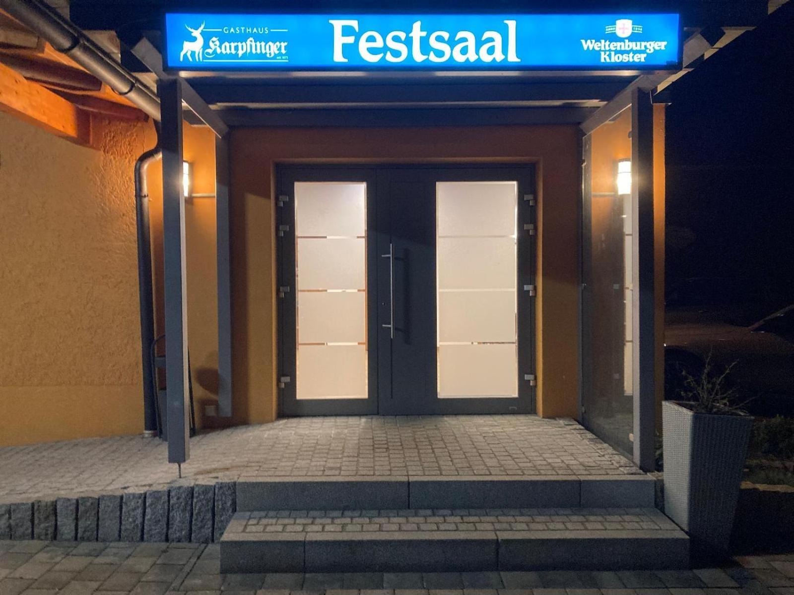 Aiterhofen Gasthaus Karpfinger מראה חיצוני תמונה